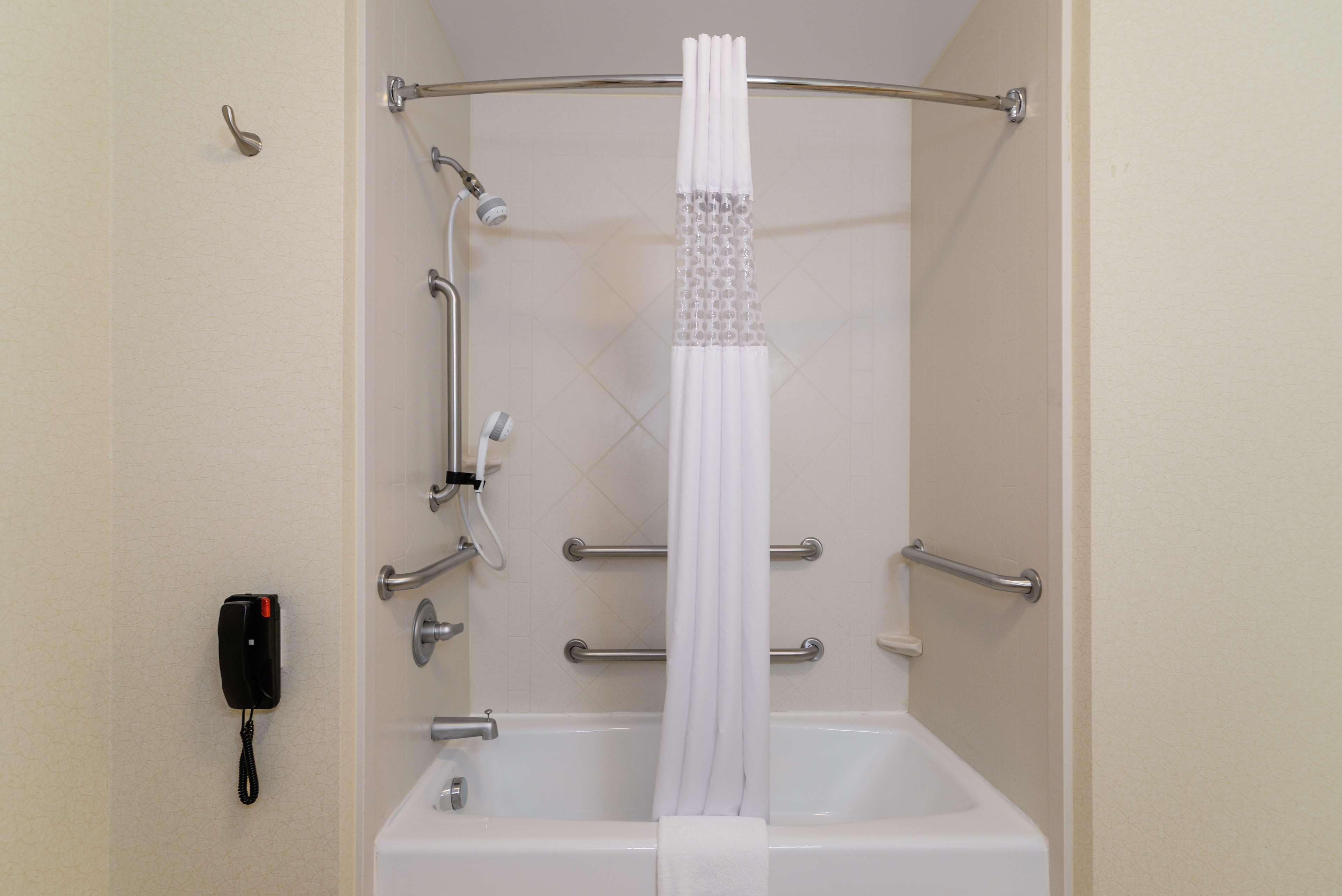 Hampton Inn & Suites Detroit/Chesterfield Экстерьер фото