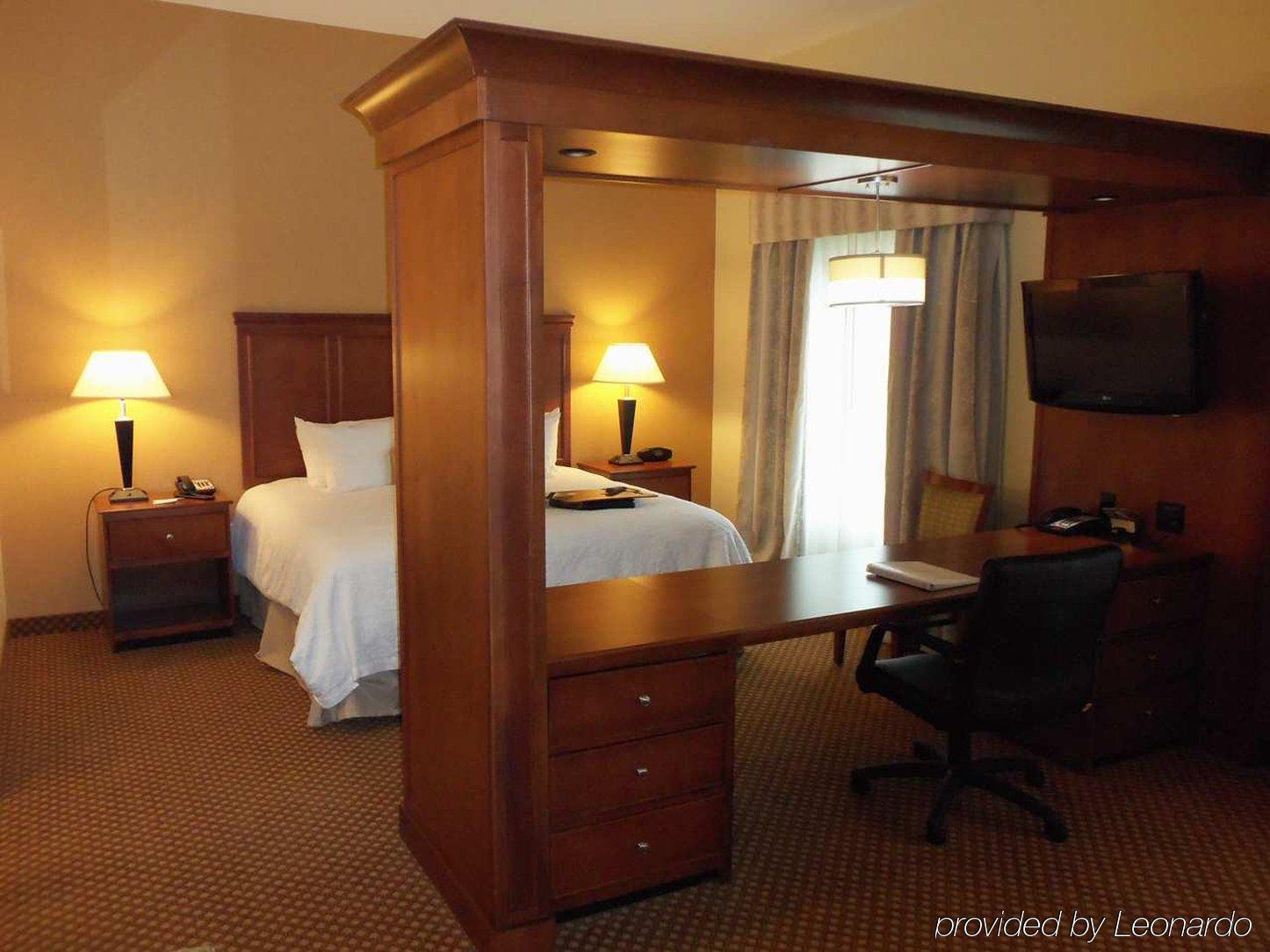 Hampton Inn & Suites Detroit/Chesterfield Экстерьер фото