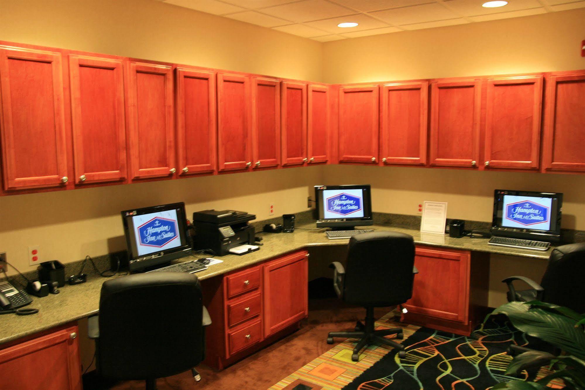 Hampton Inn & Suites Detroit/Chesterfield Экстерьер фото